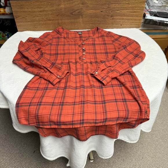 Eddie Bauer size medium Orange plaid tunic length  Buttoned Blouse - Picture 2 of 8